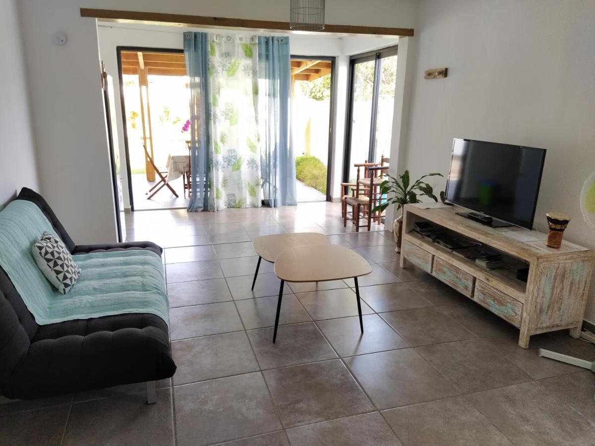 Jolie Maison T3 A St Pierre, 2 Chambres Avec Sdb, Grande Varangue, Jardin Saint Pierre Esterno foto