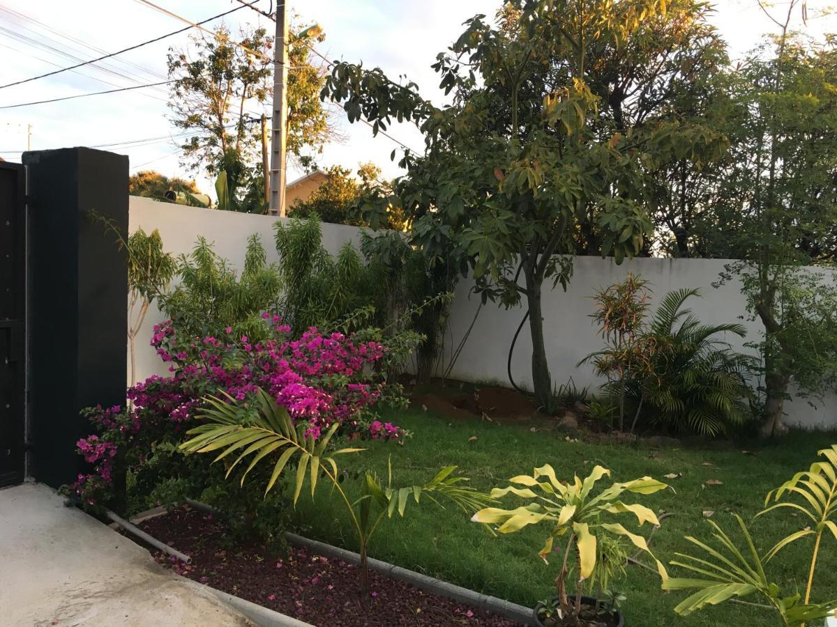 Jolie Maison T3 A St Pierre, 2 Chambres Avec Sdb, Grande Varangue, Jardin Saint Pierre Esterno foto